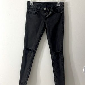 Women’s Black Distressed Jeans